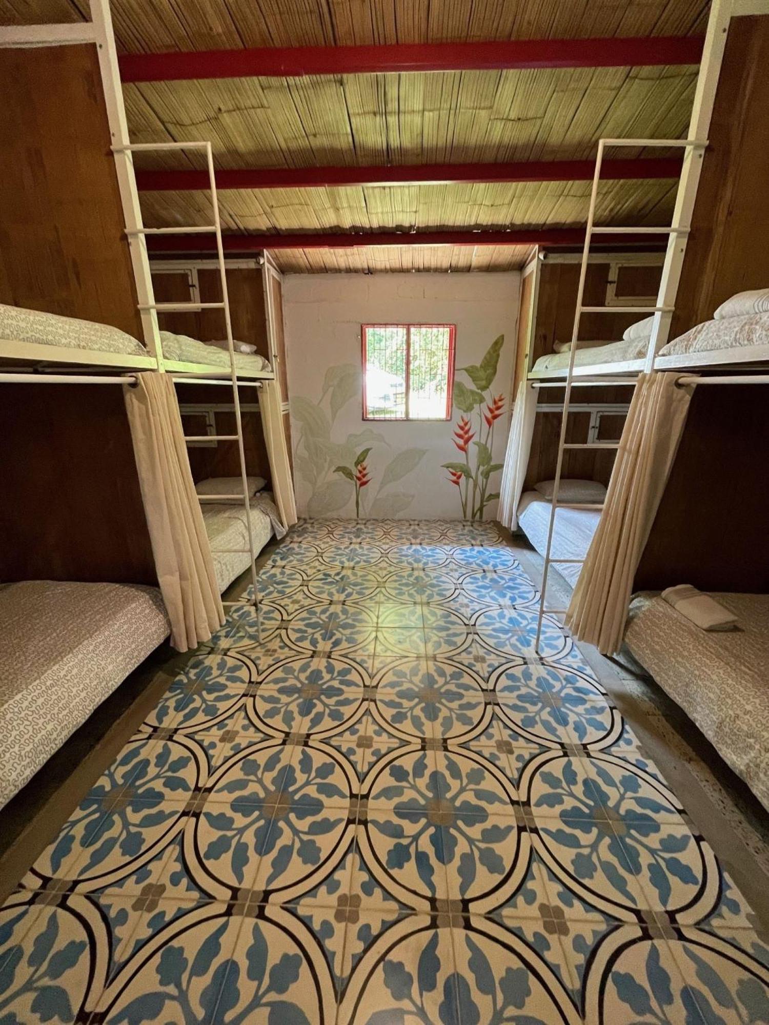 Hostal Hacienda Venecia *